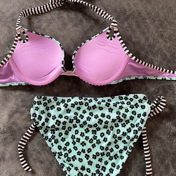 Unique Push-up Tie Side Bathing Suit - Picture 6 of 6